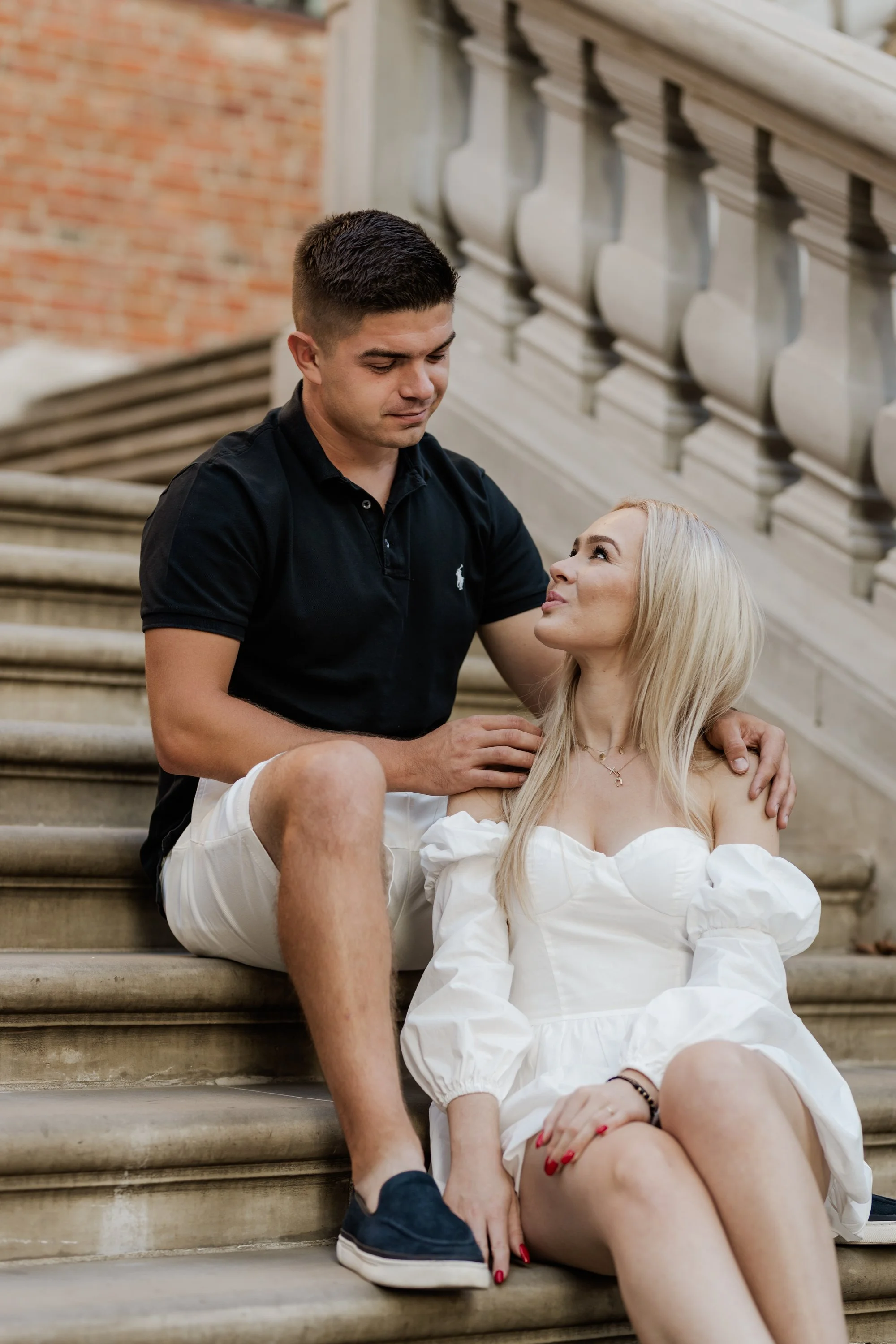 Sesja narzeczeńska w plenerze — para zakochanych, fotograf ślubny Siedlce